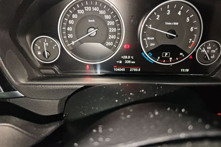 BMW 3 Series 2017 #8 BMW 3 Series 2017 car image #8