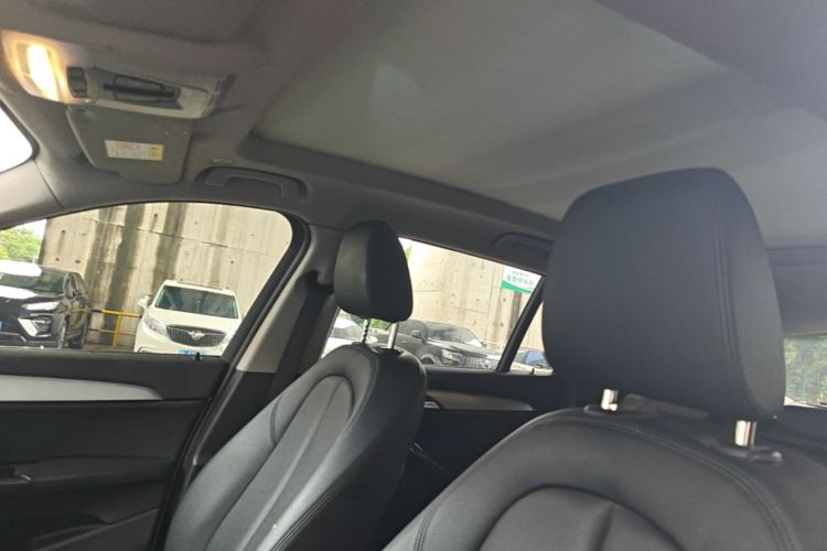 BMW X1 2018 car image #18