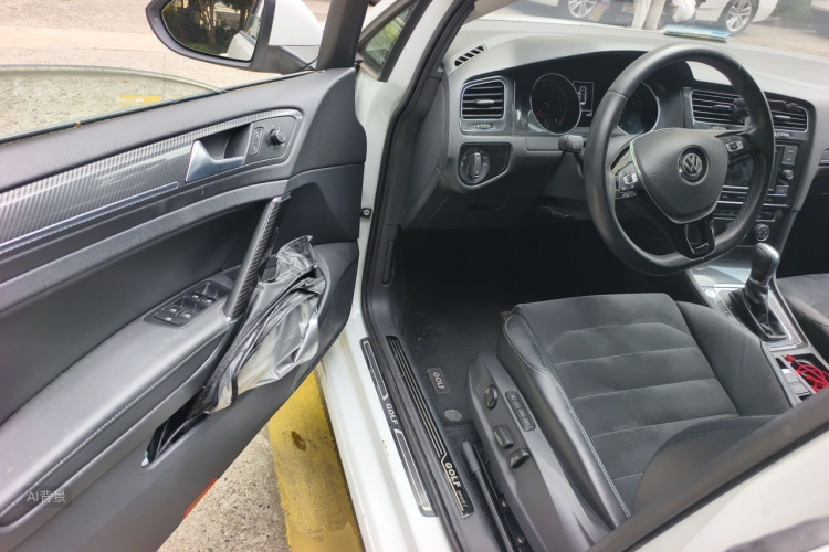 Volkswagen Golf 2018 #18 Volkswagen Golf 2018 car image #18