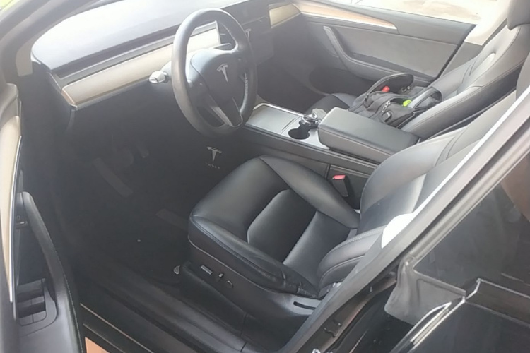 Tesla Model Y 2021 #16 Tesla Model Y 2021 immagine di auto #16