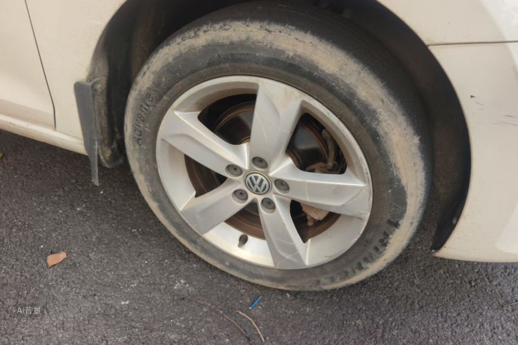 Volkswagen Santana 2015 car image #9