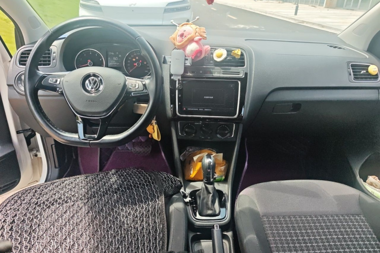 Volkswagen Polo 2019 #11 Volkswagen Polo 2019 car image #11