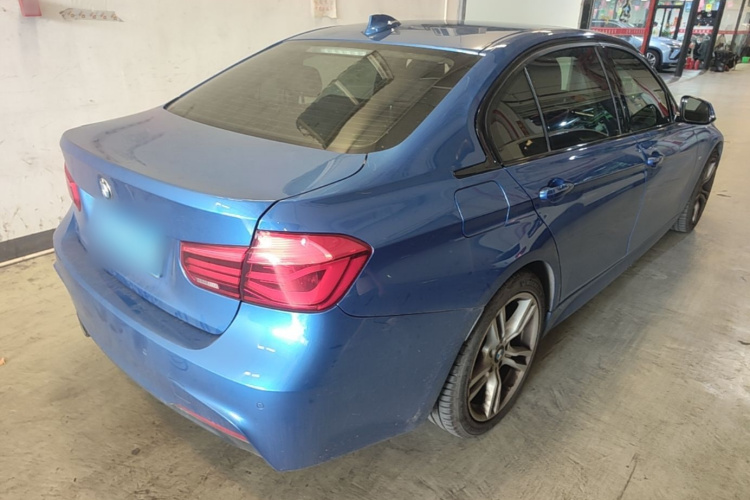 BMW 3 Series 2018 car image #7