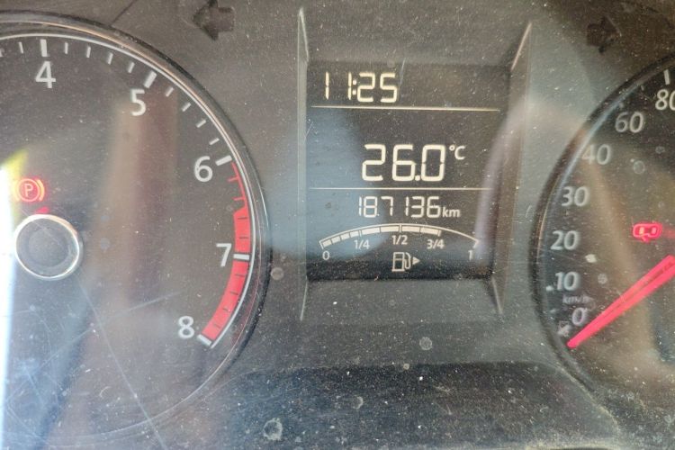 Volkswagen Polo 2016 car image #8