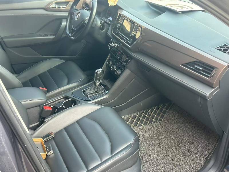 Volkswagen Tharu 2020 car image #8