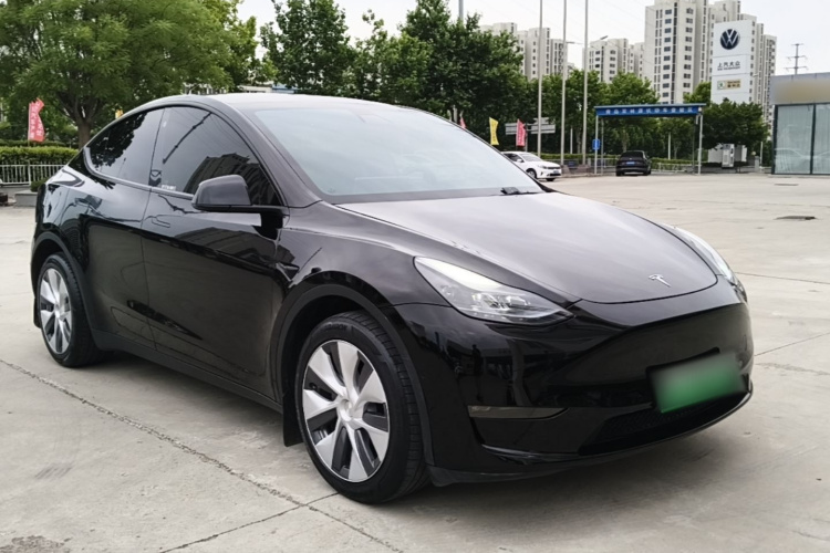 Tesla Model Y 2022 #4 Tesla Model Y 2022 car image #4