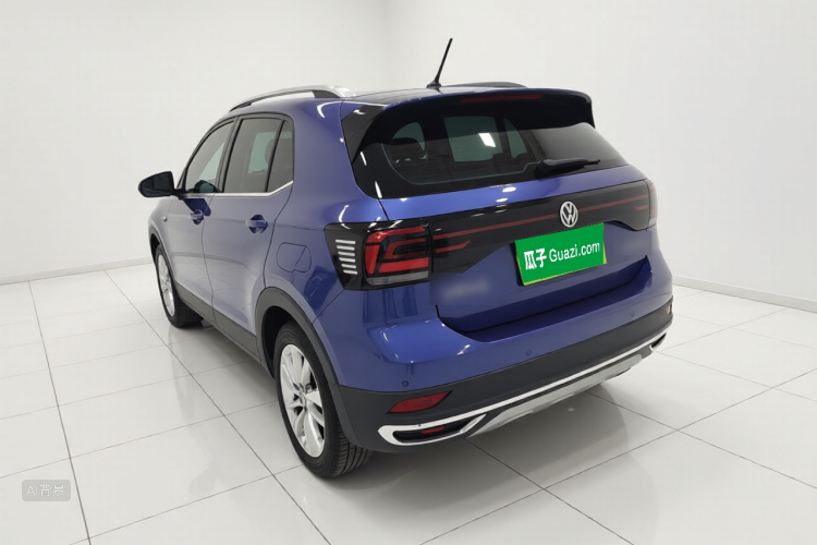 Volkswagen T-Cross 2019 #5 Volkswagen T-Cross 2019 car image #5