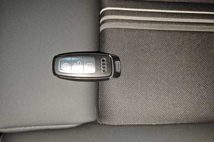 Audi A3 2024 car image #9