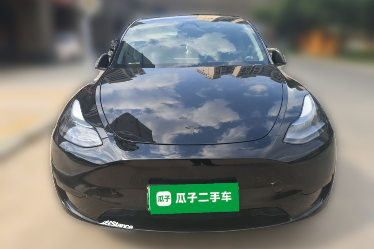 Tesla Model Y 2024 car image #3