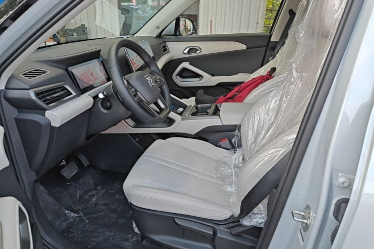BYD YuanUP 2026 car image #15