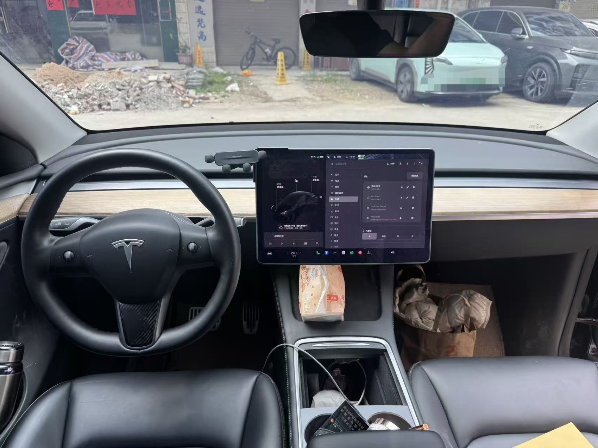 Tesla Model Y 2021 #2 Tesla Model Y 2021 car image #2