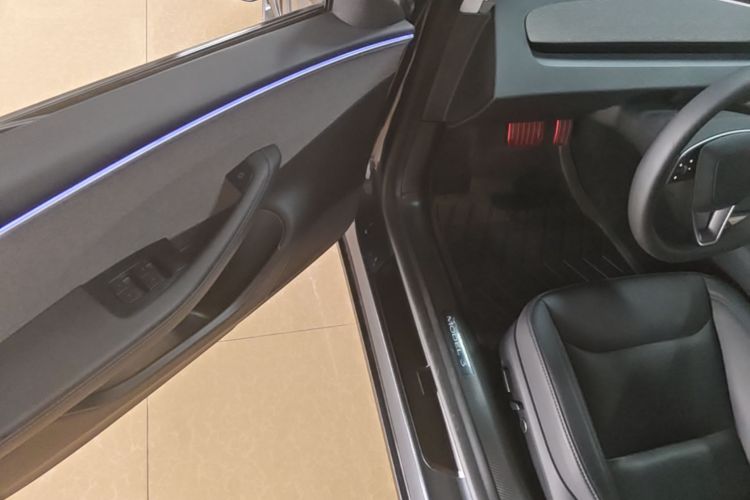 Tesla Model 3 2024 #16 Tesla Model 3 2024 car image #16