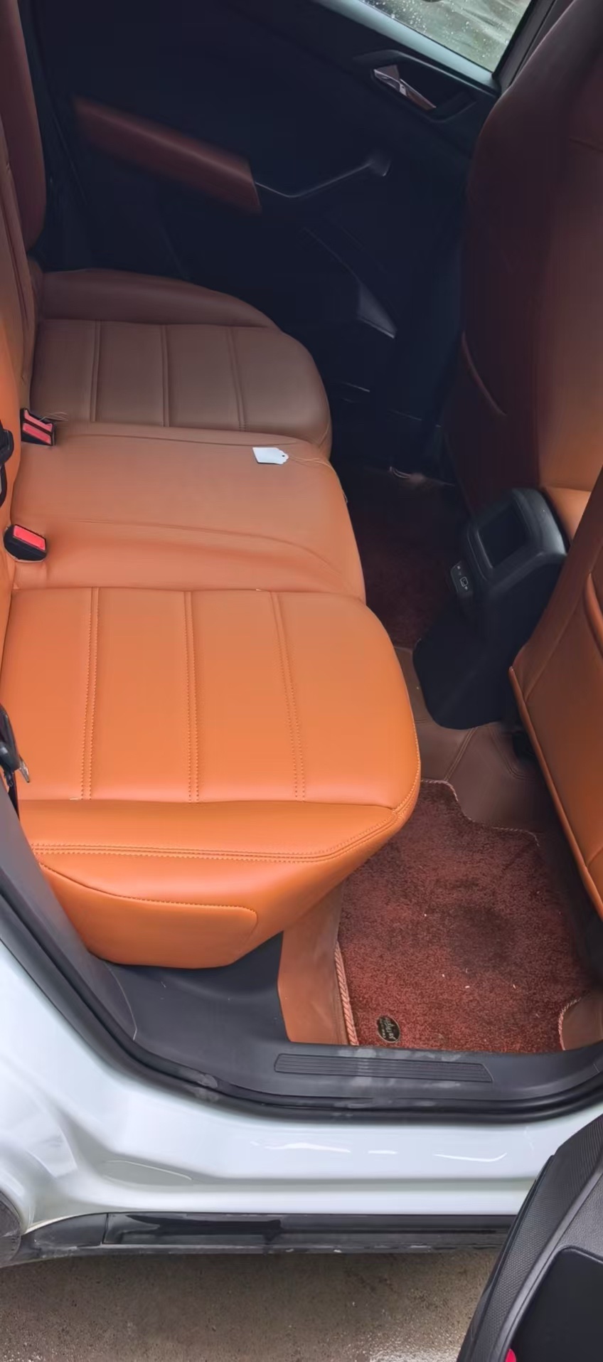 Volkswagen T-Cross 2023 immagine di auto #3