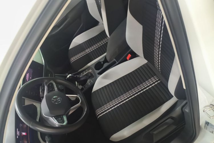 Volkswagen Bora 2023 car image #15
