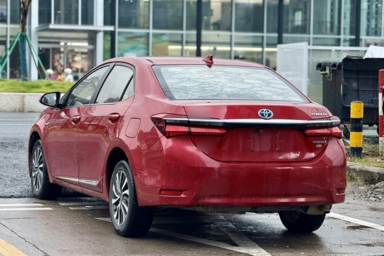 Toyota Corolla 2017 immagine di auto #5