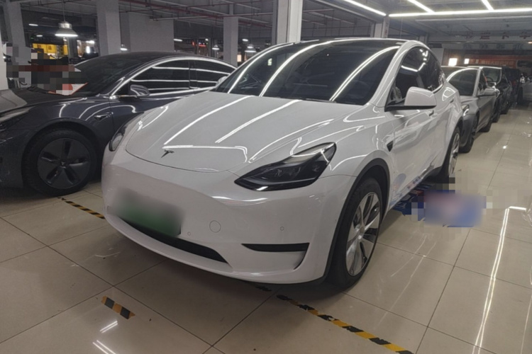 Tesla Model Y 2022 #2 Tesla Model Y 2022 car image #2