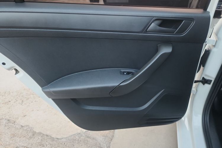 Volkswagen Santana 2019 #13 Volkswagen Santana 2019 car image #13