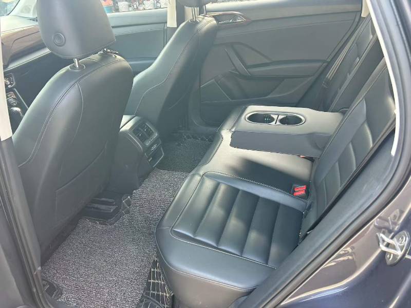 Volkswagen Tharu 2020 car image #9