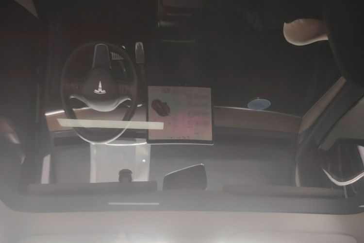 Tesla Model Y 2021 #18 Tesla Model Y 2021 car image #18