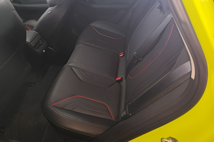 GEELY Binray 2023 car image #17