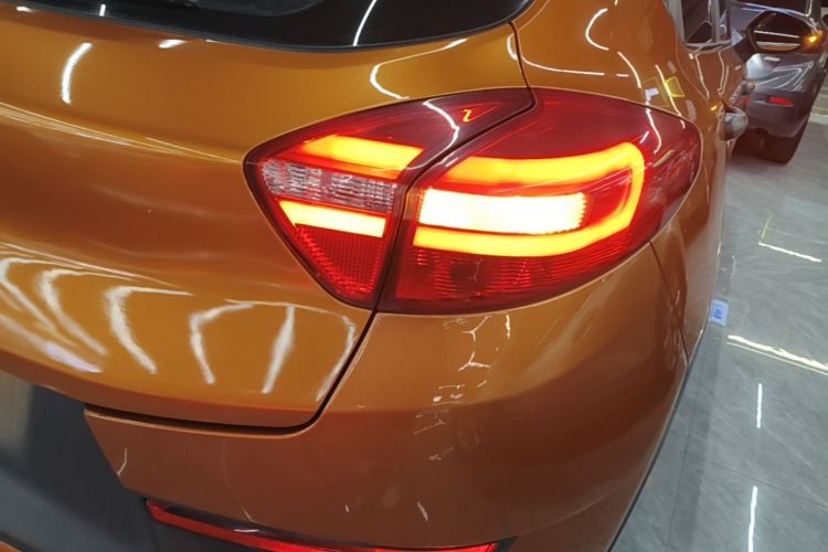 GEELY Emgrand GS 2016 car image #8