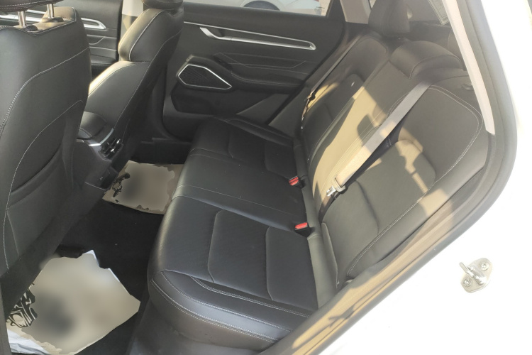GEELY Emgrand 2022 #17 GEELY Emgrand 2022 car image #17