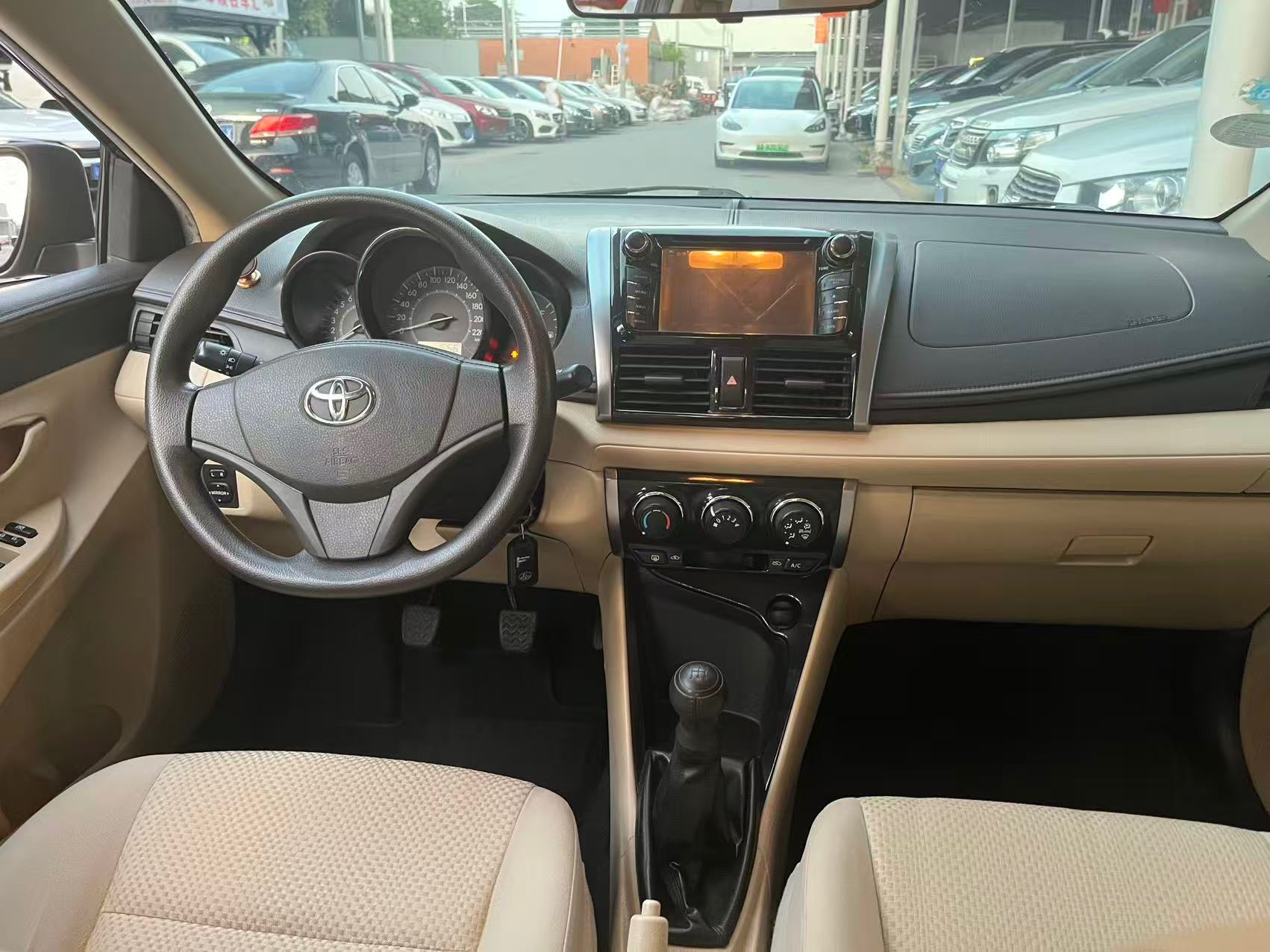 Toyota Vios 2015 car image #3