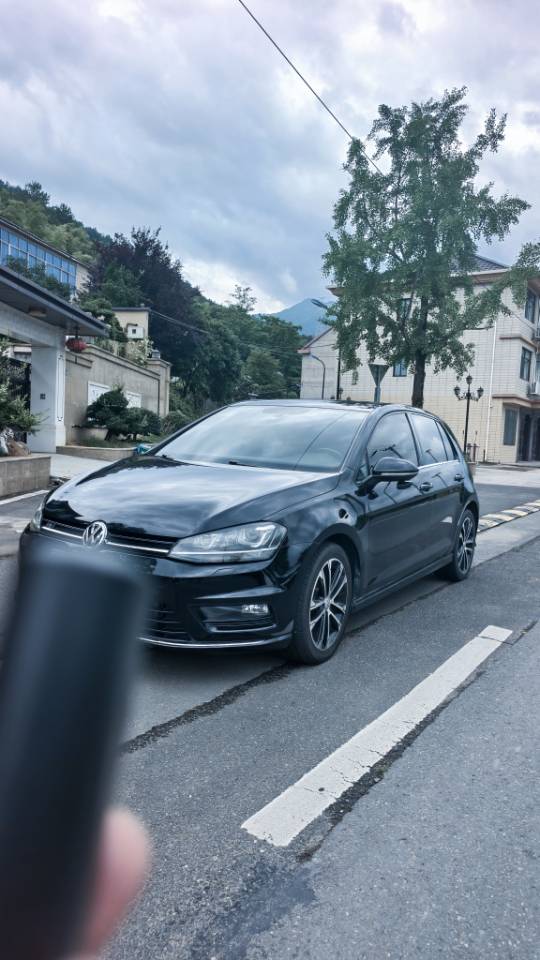 Volkswagen Golf 2017 car image 
