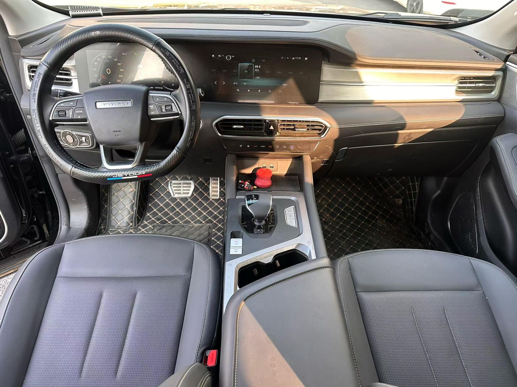 Jetour X90 PLUS 2023 car image #8