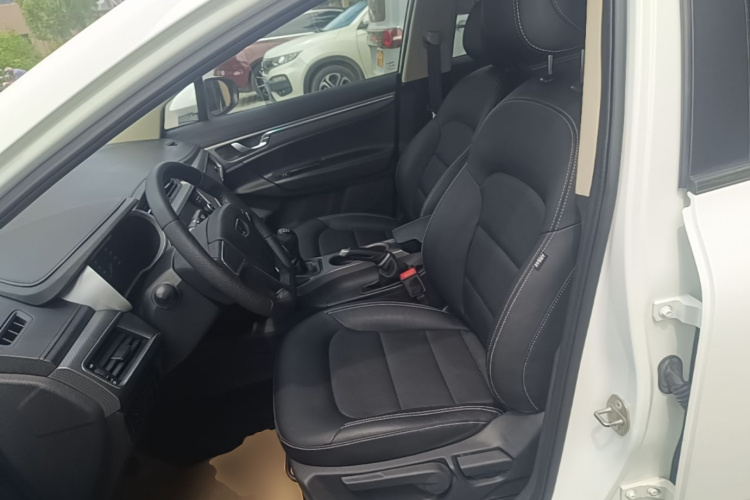 GEELY Emgrand GS 2016 car image #19