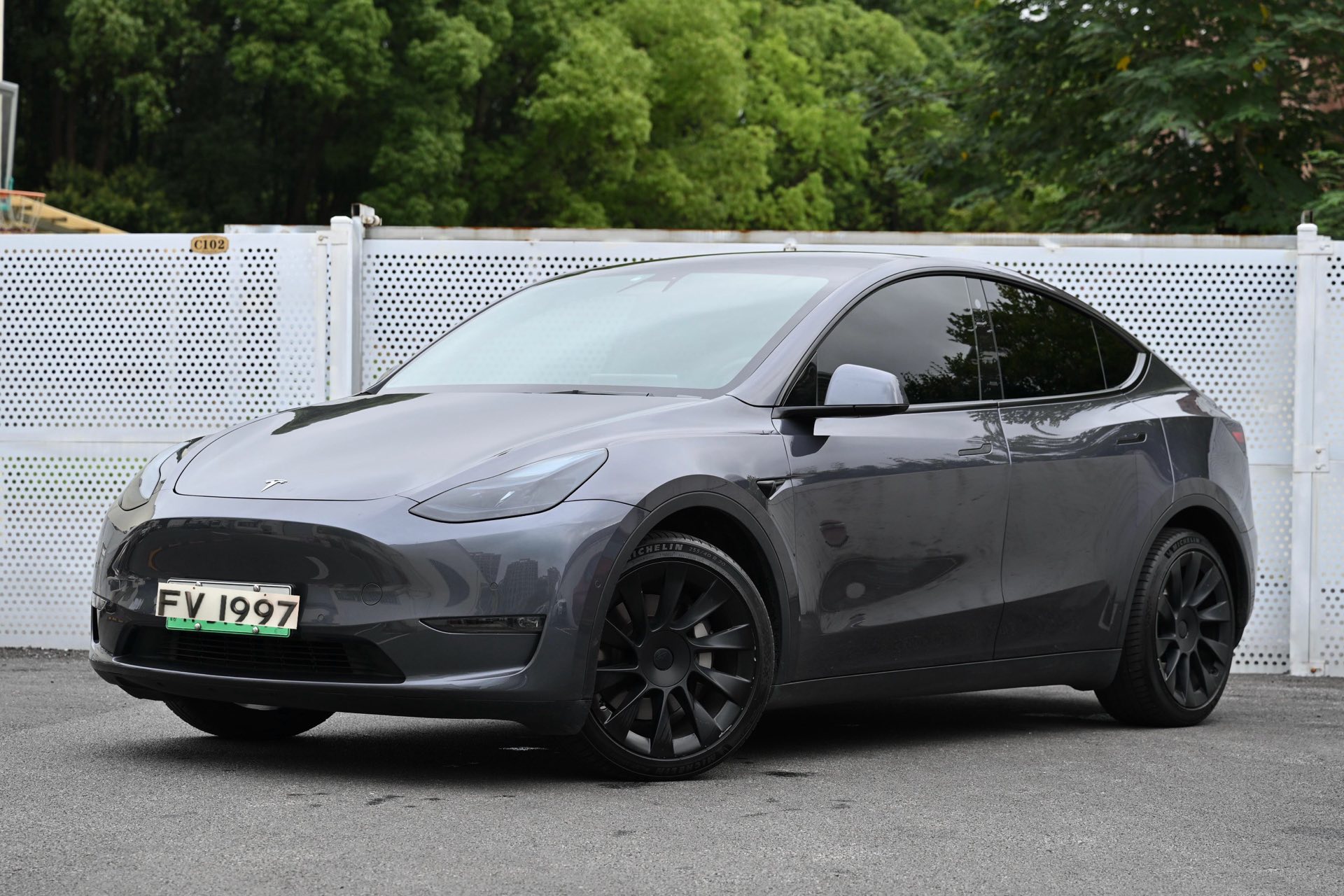 Tesla Model Y 2021 car image 