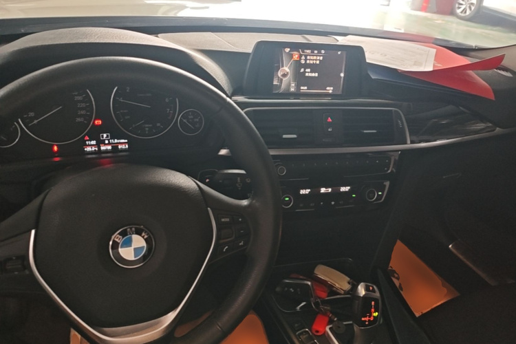 BMW 3 Series 2017 #10 BMW 3 Series 2017 car image #10