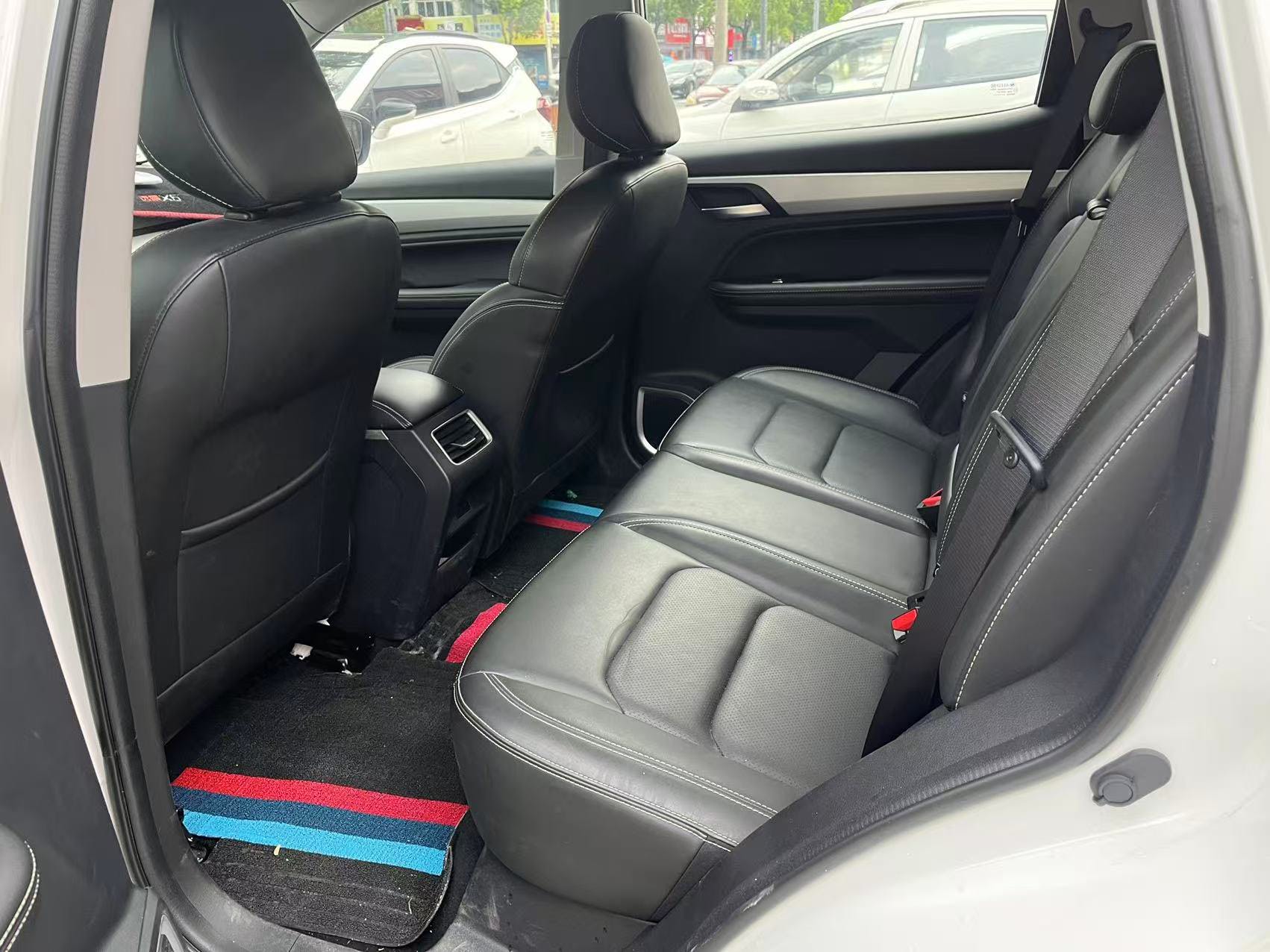 GEELY Vision X6 2020 صورة سيارة #5