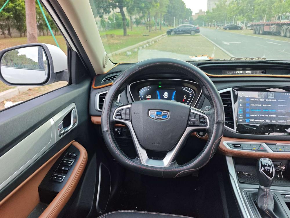 GEELY Vision X6 2018 image de voiture #16