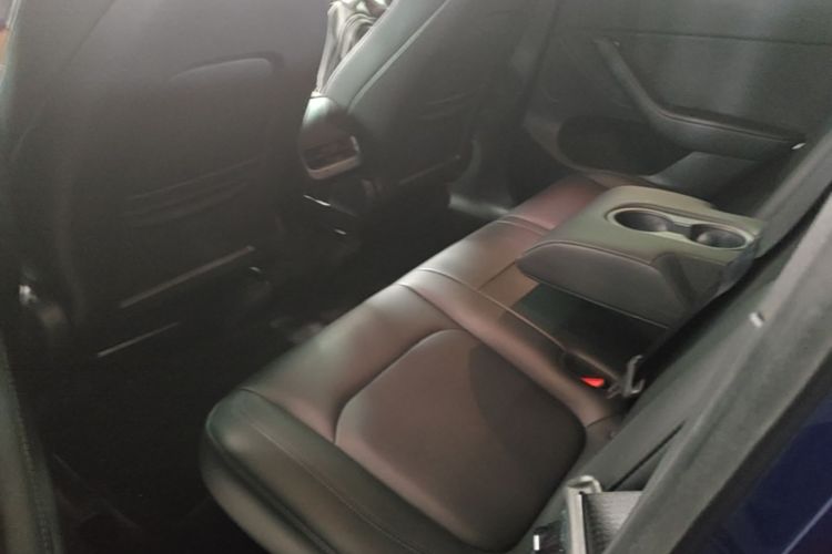 Tesla Model Y 2021 #17 Tesla Model Y 2021 car image #17