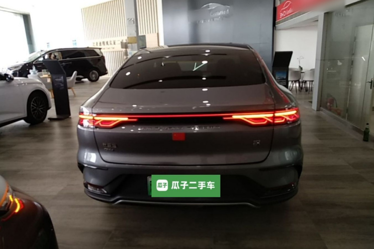 BYD Han 2023 #4 BYD Han 2023 car image #4