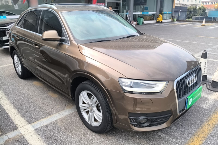 Audi Q3 2015 #4 Audi Q3 2015 car image #4