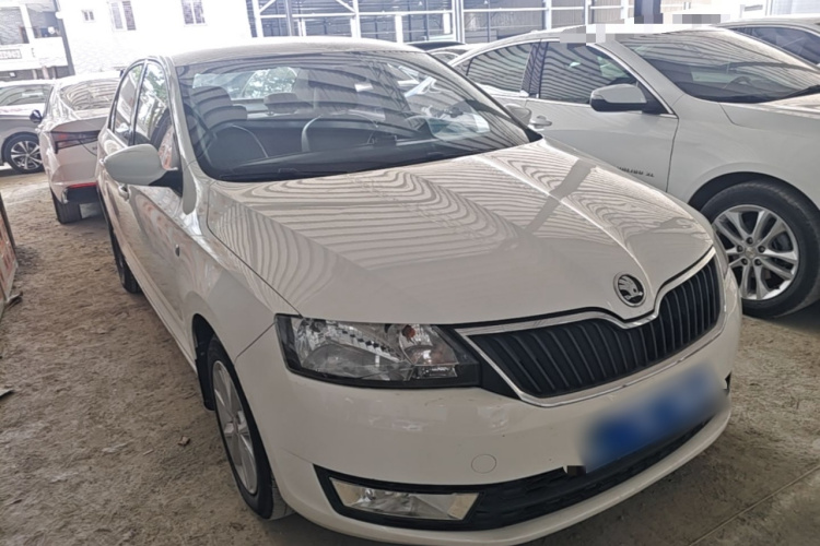 Skoda Rapid 2016 #4 Skoda Rapid 2016 image de voiture #4