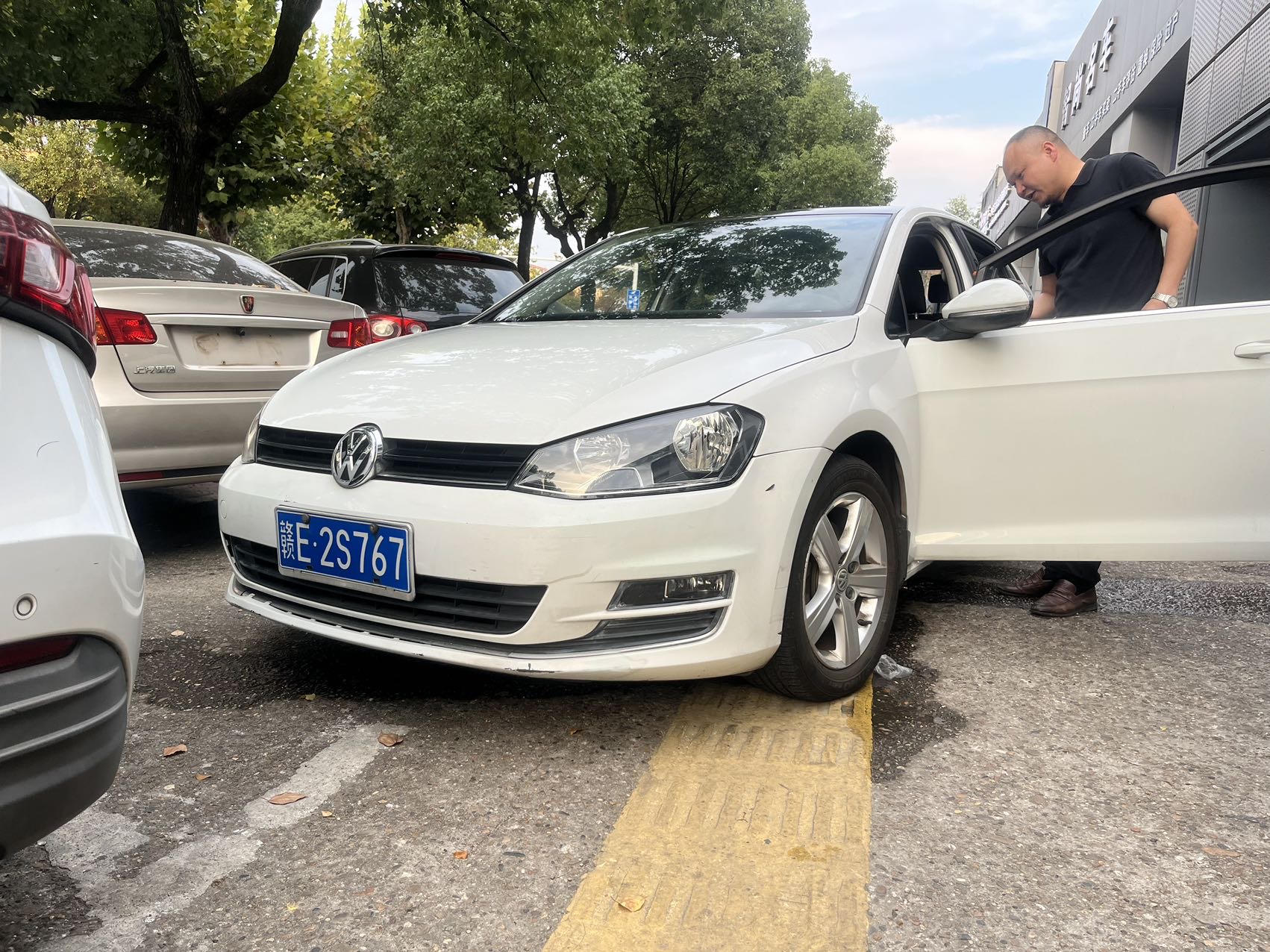 Volkswagen Golf 2016 Volkswagen Golf 2016 car image