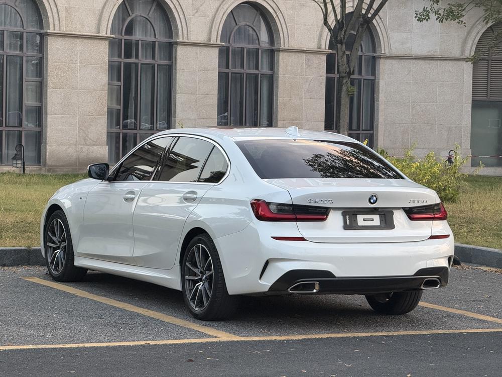 BMW 3 Series 2020 صورة سيارة #4