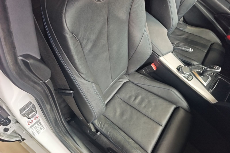 BMW 3 Series GT 2019 #24 BMW 3 Series GT 2019 immagine di auto #24