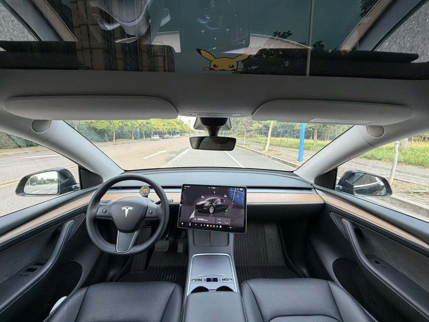 Tesla Model Y 2022 #8 Tesla Model Y 2022 car image #8