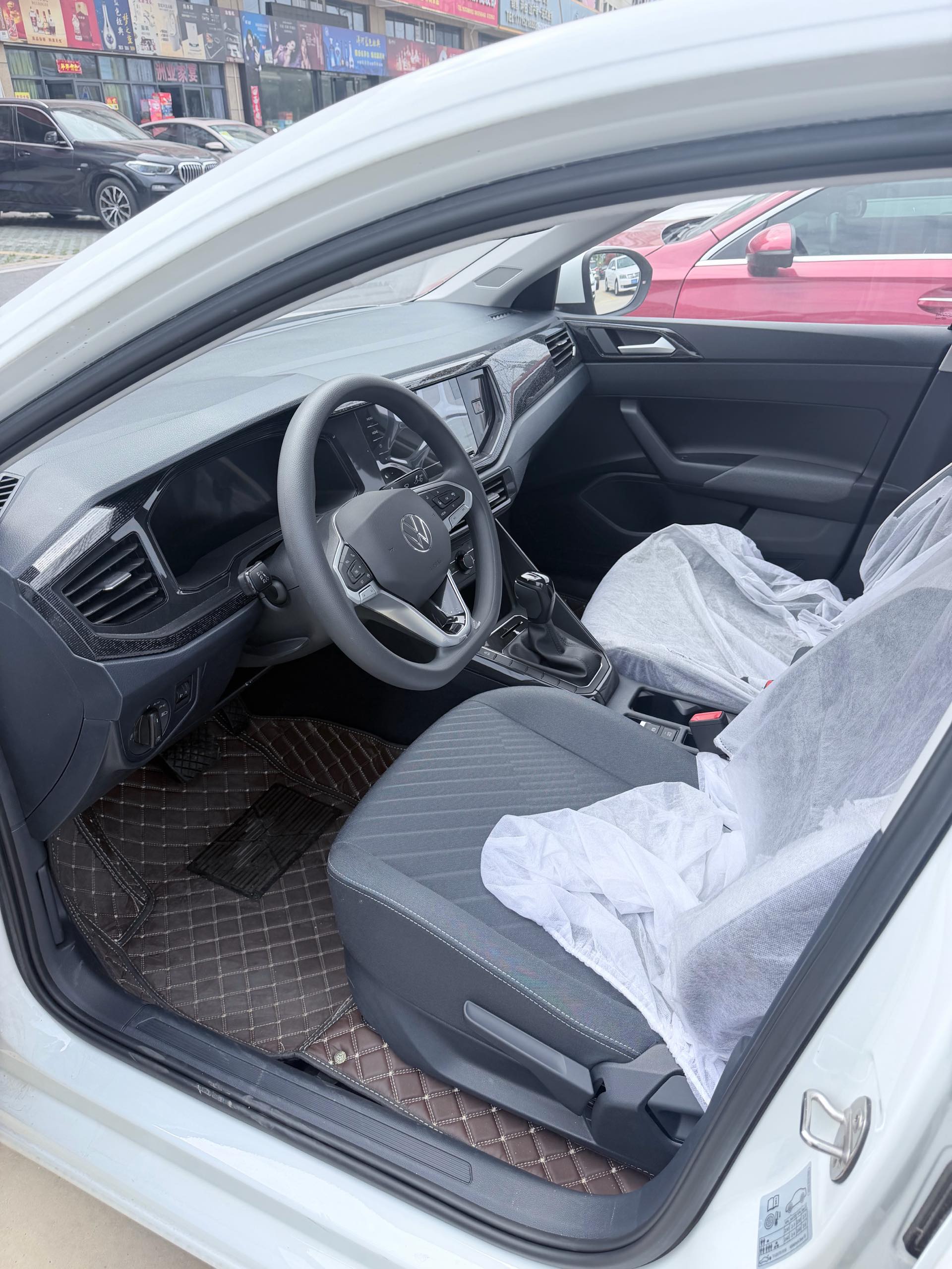 Volkswagen Lavida 2025 car image #5