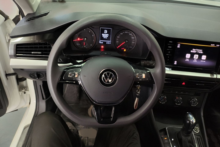 Volkswagen Lavida 2020 car image #11