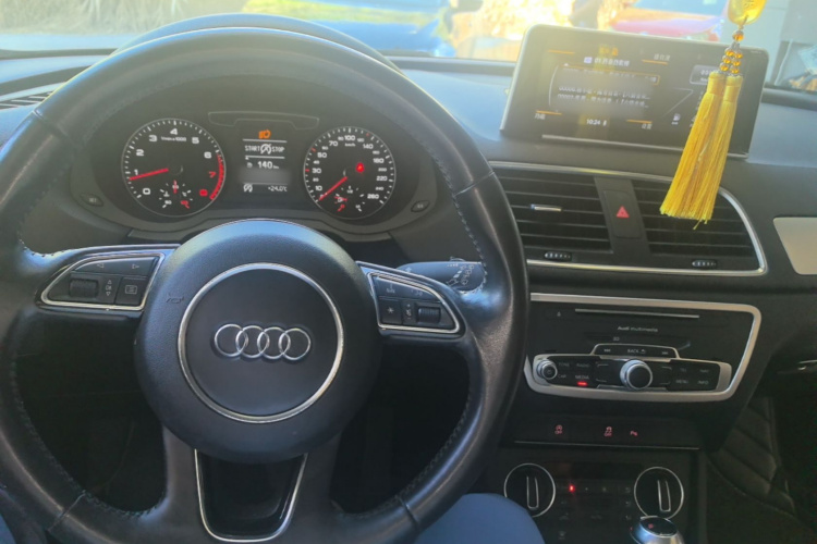 Audi Q3 2017 #10 Audi Q3 2017 car image #10