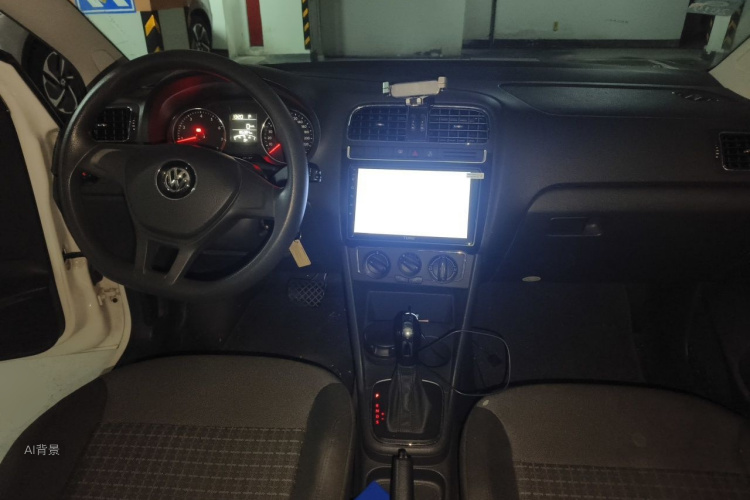 Volkswagen Polo 2015 immagine di auto #11