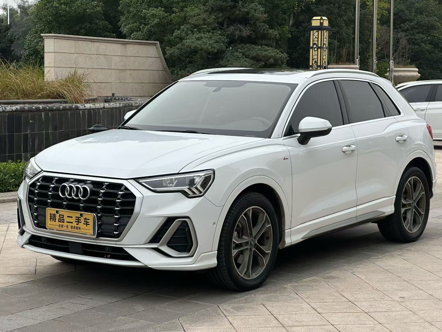 Audi Q3 2023 imagem de carro 