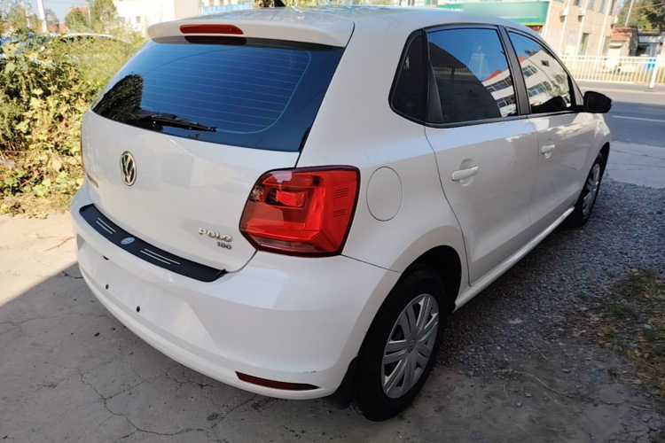 Volkswagen Polo 2019 car image #5