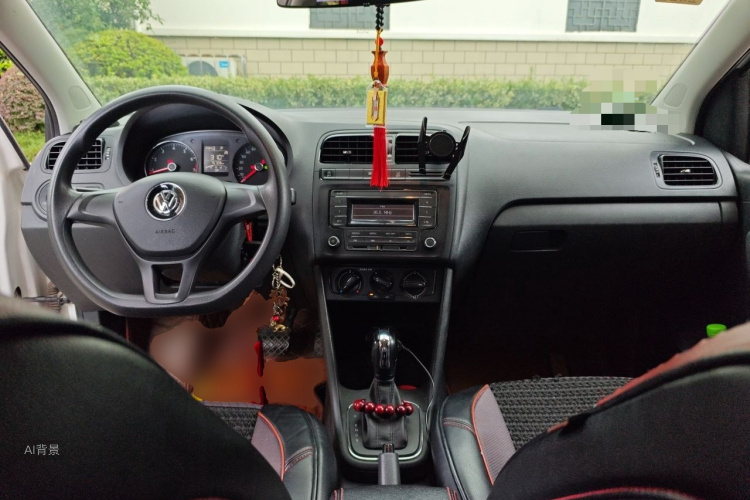 Volkswagen Polo 2019 car image #11