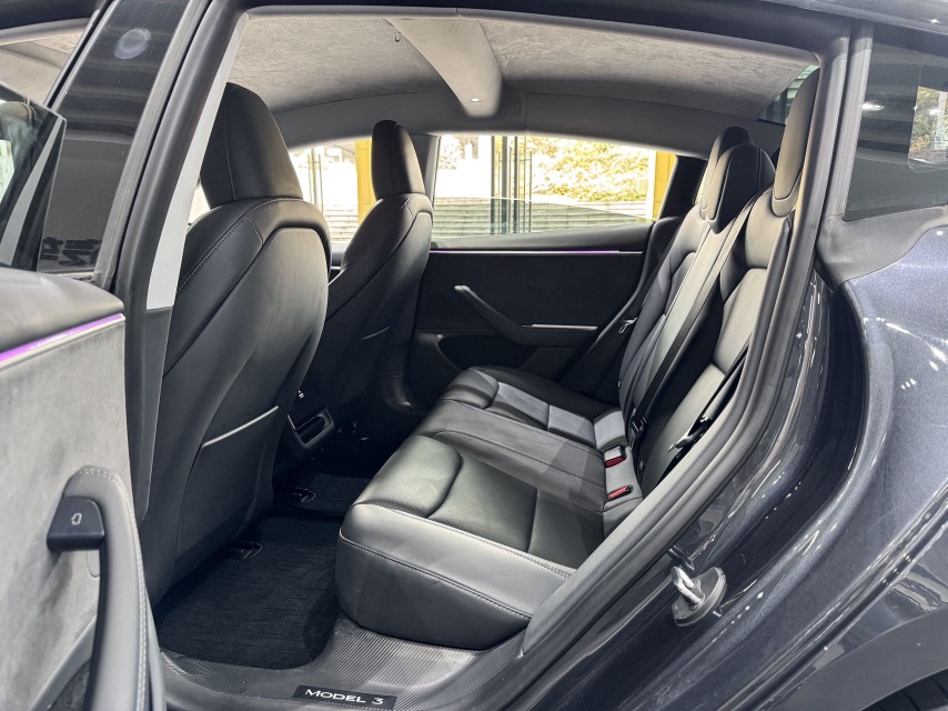 Tesla Model 3 2024 car image #8